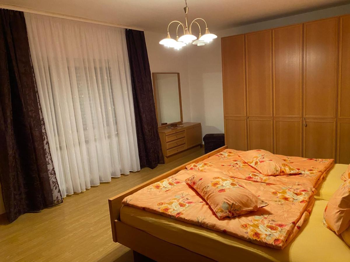 Ferienwohnung Mit Garten Pirmasens Exteriér fotografie